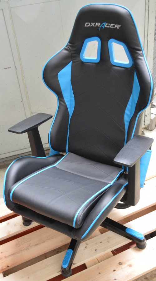 nízká stolička DXRACER FS/FA08/NB, č. AOJ236